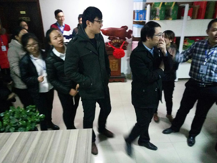 快樂(lè)工作，快樂(lè)生活